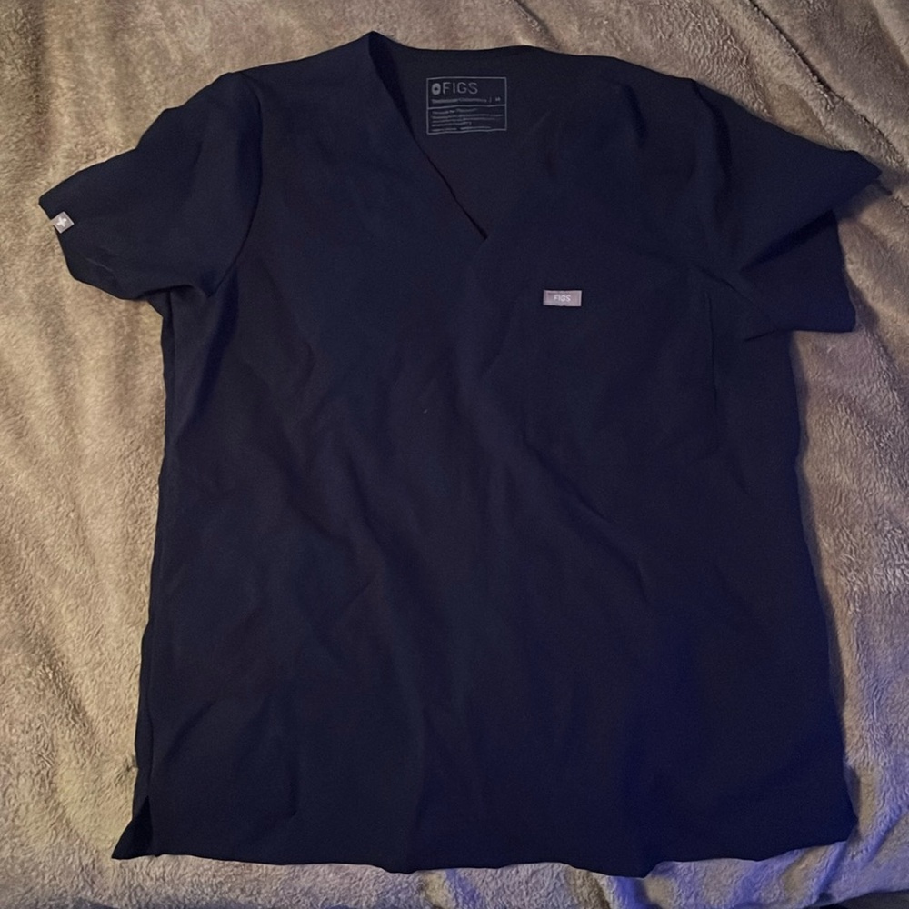 FIGS medium navy scrub top